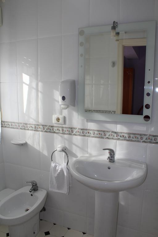 Hostal Buenavista San Ciprian  Luaran gambar
